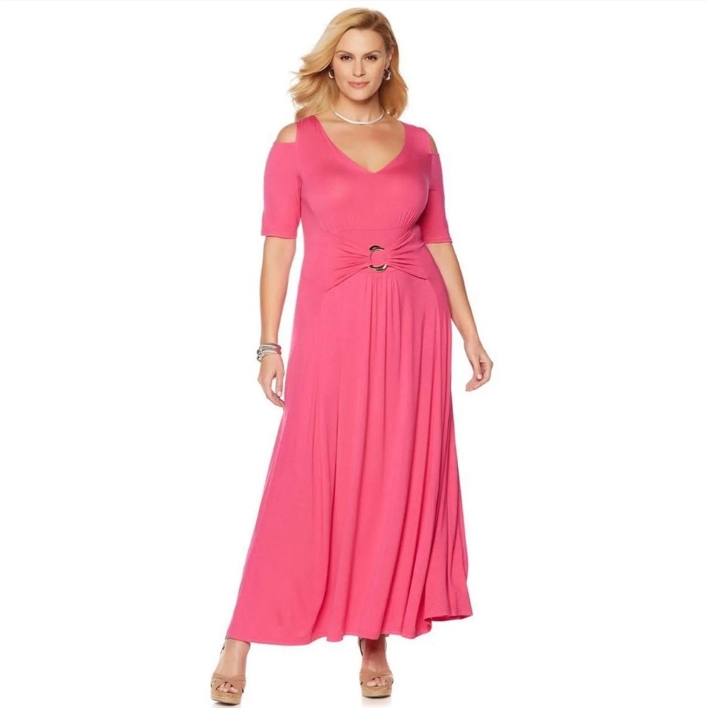 Liz Lange cold shoulder maxi dress
